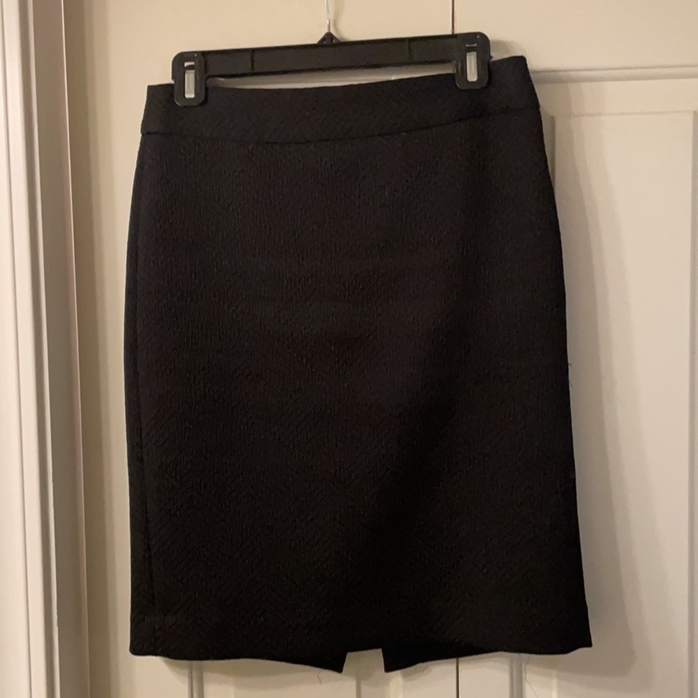 Black Banana Republic pencil skirt